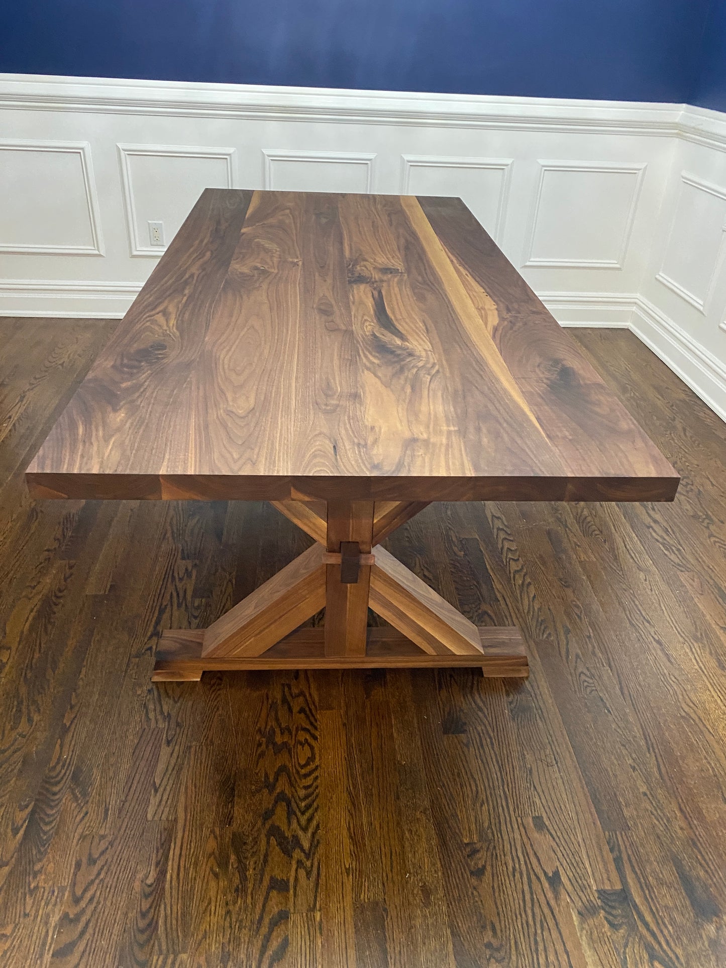 Manor Trestle Table