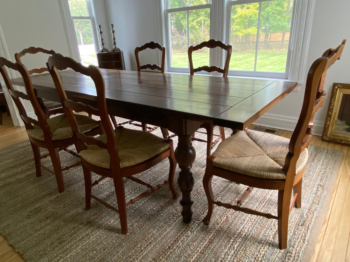 Bellvale Modern Turned Leg Extension Table